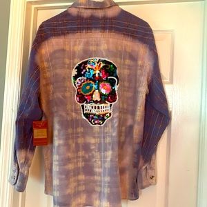 SASSY BRITCHES AND WILD STITCHES DISTRESSED SKULL FLANNEL SHIRT NWT SZ M